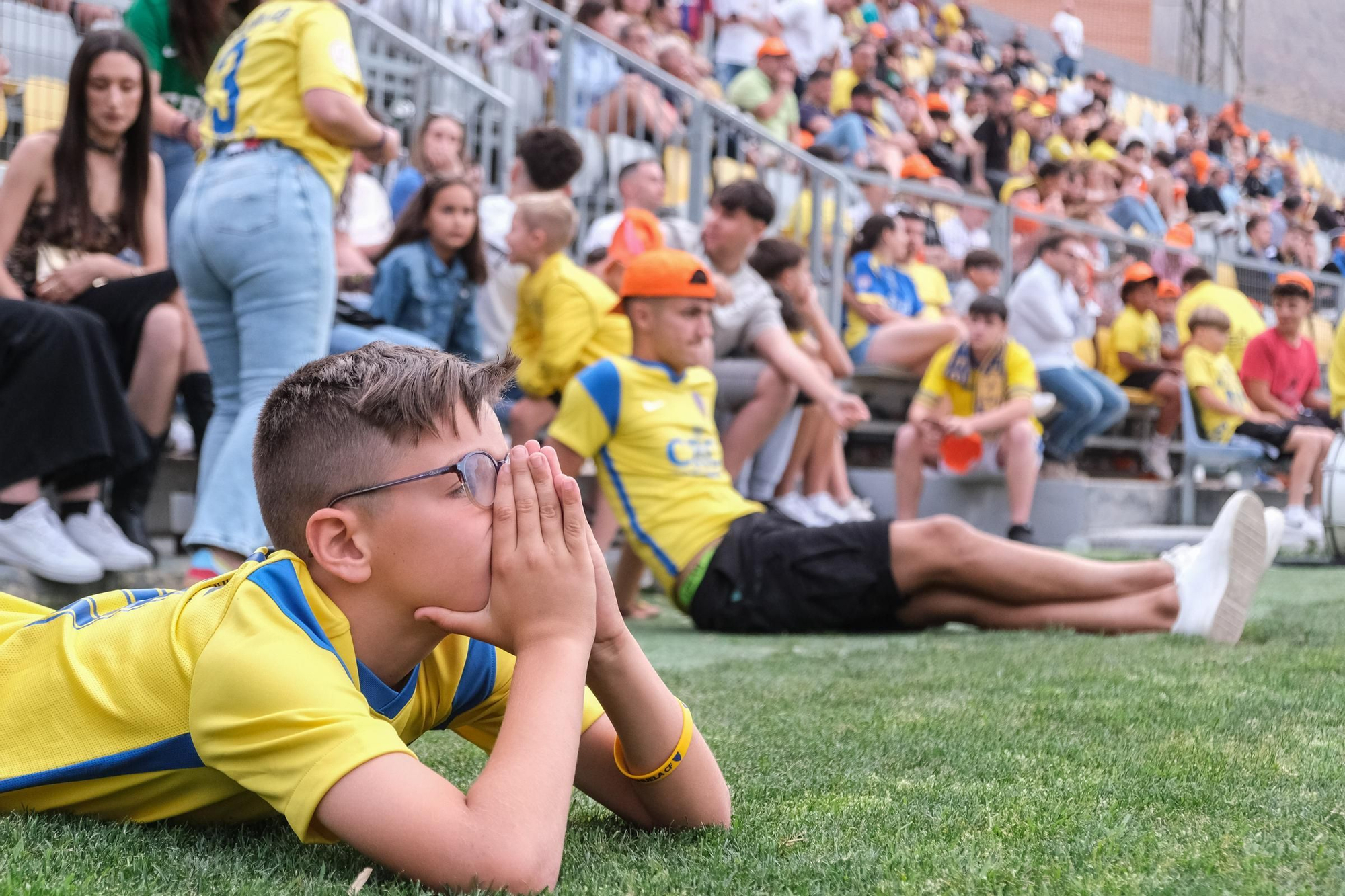 Así se ha vivido el Barakaldo - Orihuela en el estadio de Los Arcos