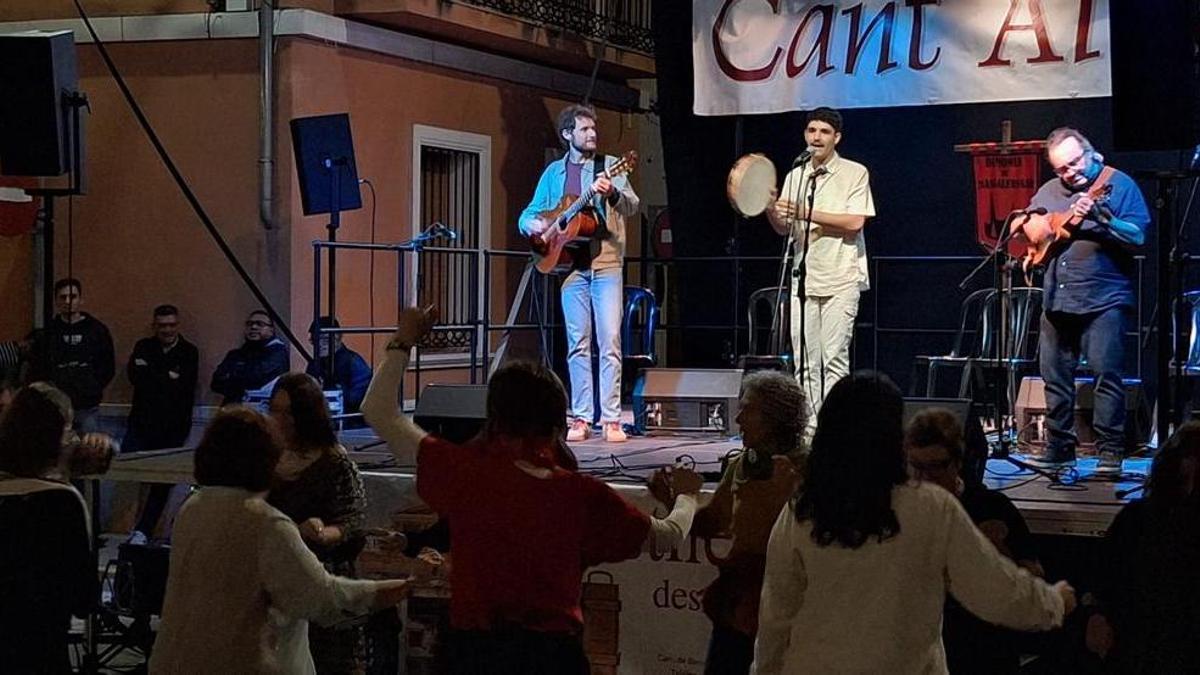 Una edició pasada de Cant al Ras en Massalfassar
