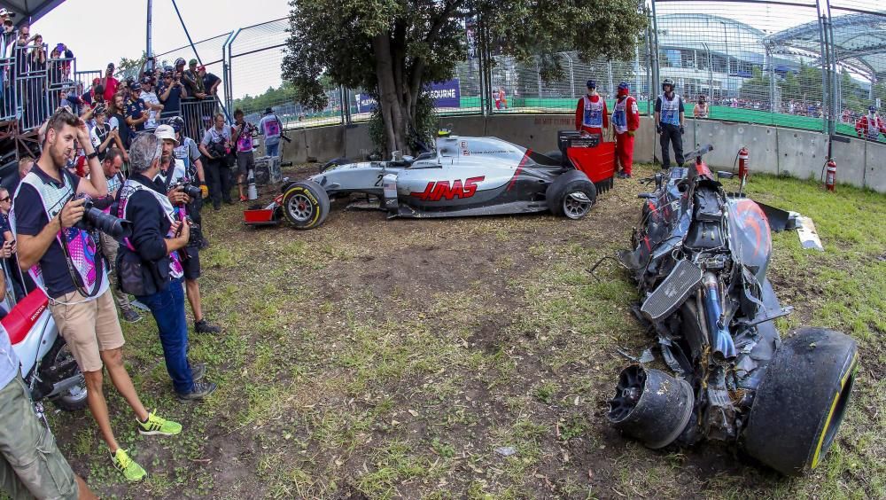 Espectacular accidente de Fernando Alonso