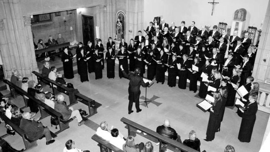 Recital del Coro de la Fundación Príncipe de Asturias en la iglesia de La Asunción
