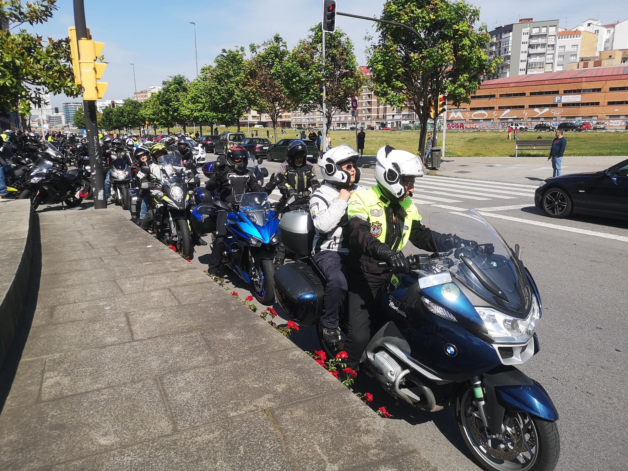 La ruta motera solidaria a favor del ELA, en imágenes