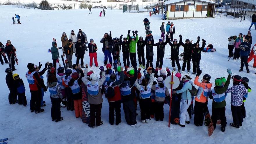 Esquiadores, hoy, en Valgrande-Pajares.