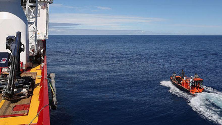 Imagen del barco australiano Ocean Shield.