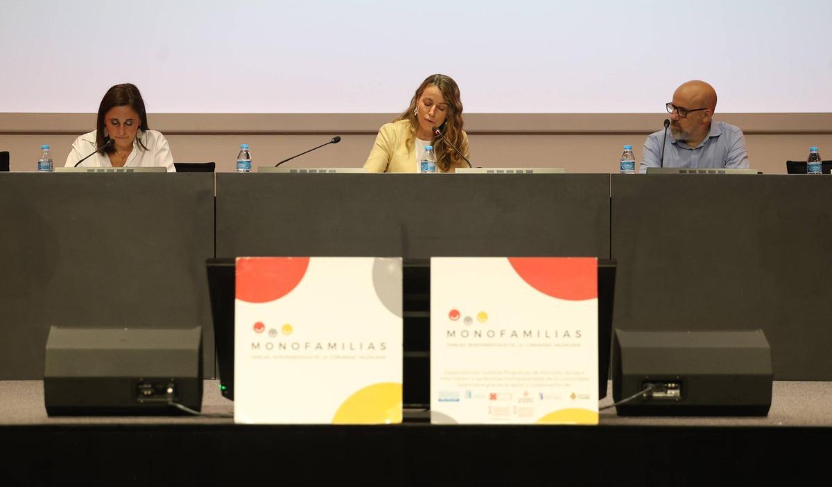 Congreso de familias monoparentales en València