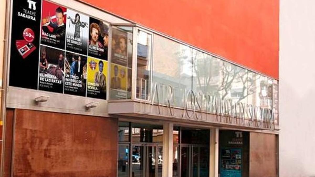 Imagen del teatro Sagarra con la cartelera actual.