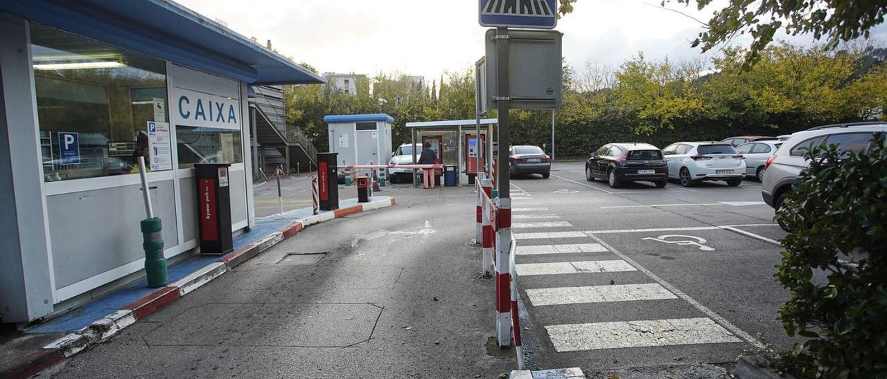 Entrada de l’aparcament al costat del Trueta. | MARC MARTÍ