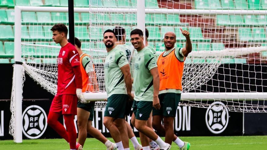 El Mérida busca en León su primer gran examen de la temporada