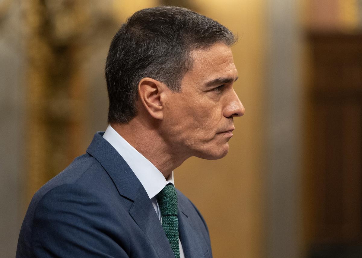Archivo - El presidente del Gobierno, Pedro Sánchez, comparece durante una sesión extraordinaria en el Congreso de los Diputados, a 17 de julio de 2024, en Madrid (España).