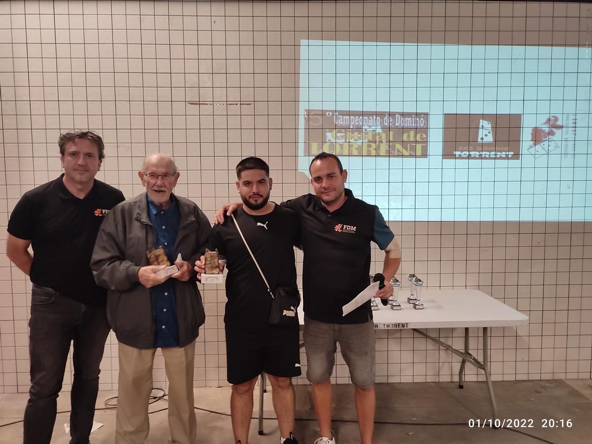 Premiados en el 5º Campeonato de Dominó Ciutat de Torrent.