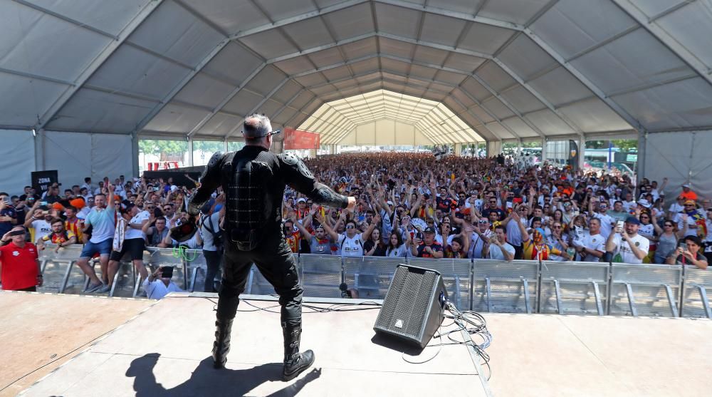 Fan Zone del Valencia CF en Sevilla