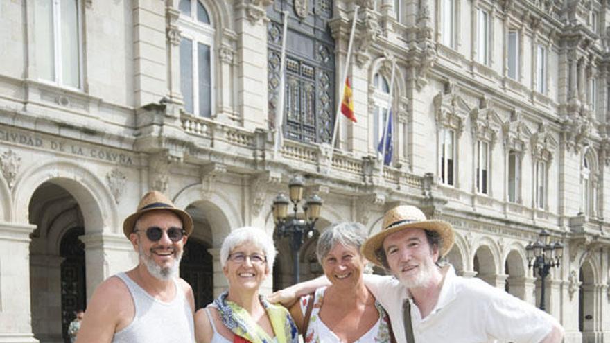 &quot;Los bares cierran pronto y, si quieres salir, eso fastidia bastante&quot;