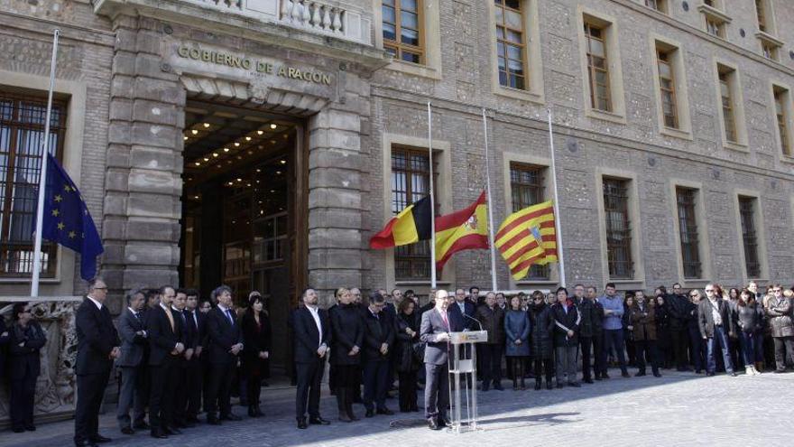 El Gobierno de Aragón condena los atentados en Bruselas con un minuto de silencio