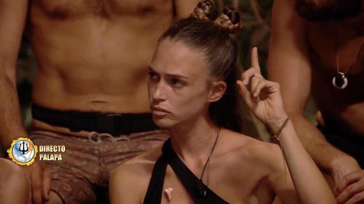 Almudena no considera amiga a Claudia