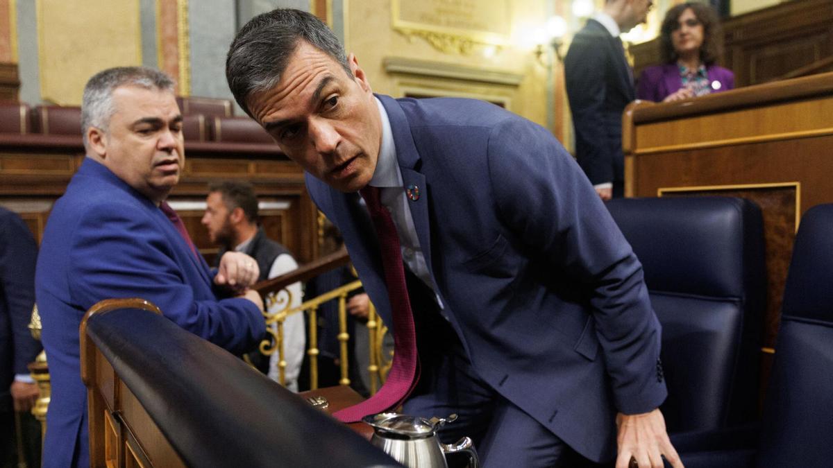 Cerco judicial | Crece el temor en el PSOE a una posible imputación del partido por el caso Leire tras el verano