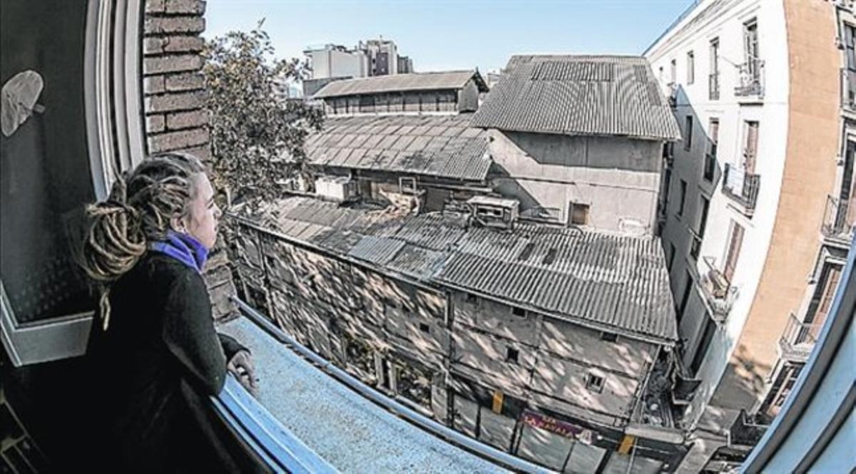 Vista del Teatre Arnau desde la casa de una vecina.