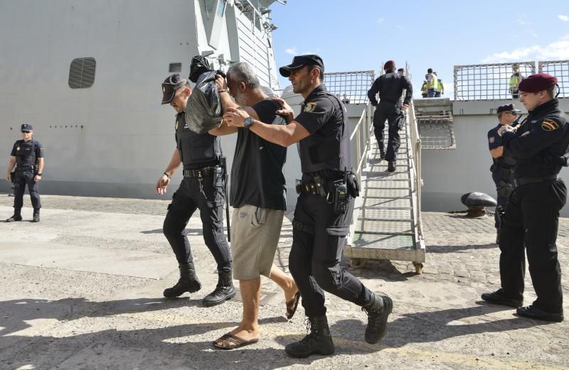 23/10/2018 LAS PALMAS DE GRAN CANARIA. Llegada a la Base Naval del barco remolcador Breath cargado con 1400kg de cocaína que ha sido apresado en aguas próximas a Canarias.  FOTO: J. PÉREZ CURBELO  | 23/10/2018 | Fotógrafo: José Pérez Curbelo