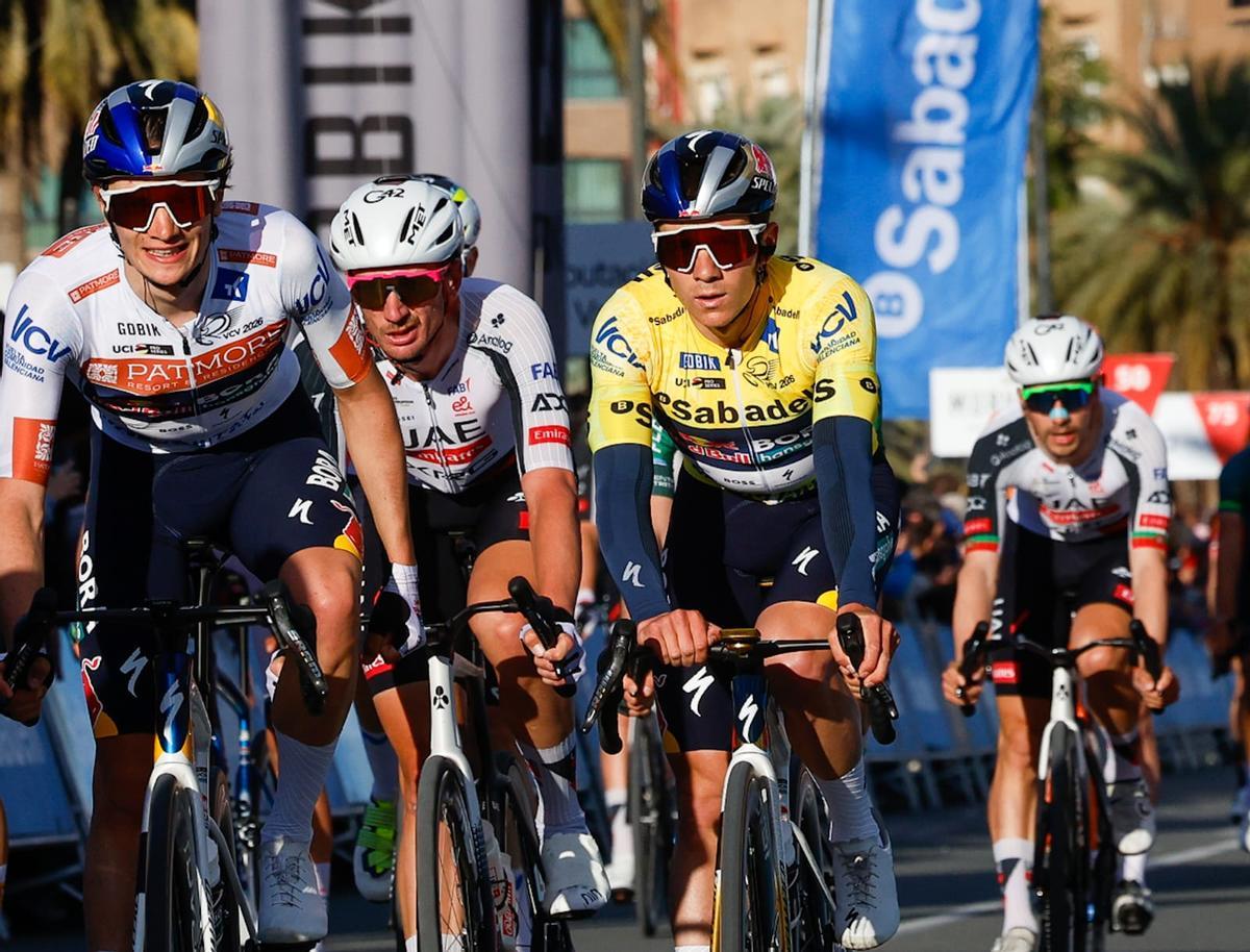 Evenepoel se corona en Valencia y Raúl García Pierna gana la última etapa Evenepoel se corona en Valencia y Raúl García Pierna gana la última etapa
