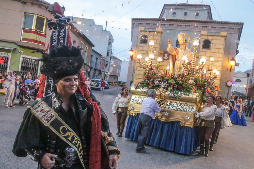 Rojales celebra la solemne procesión en honor a San Pedro Apóstol