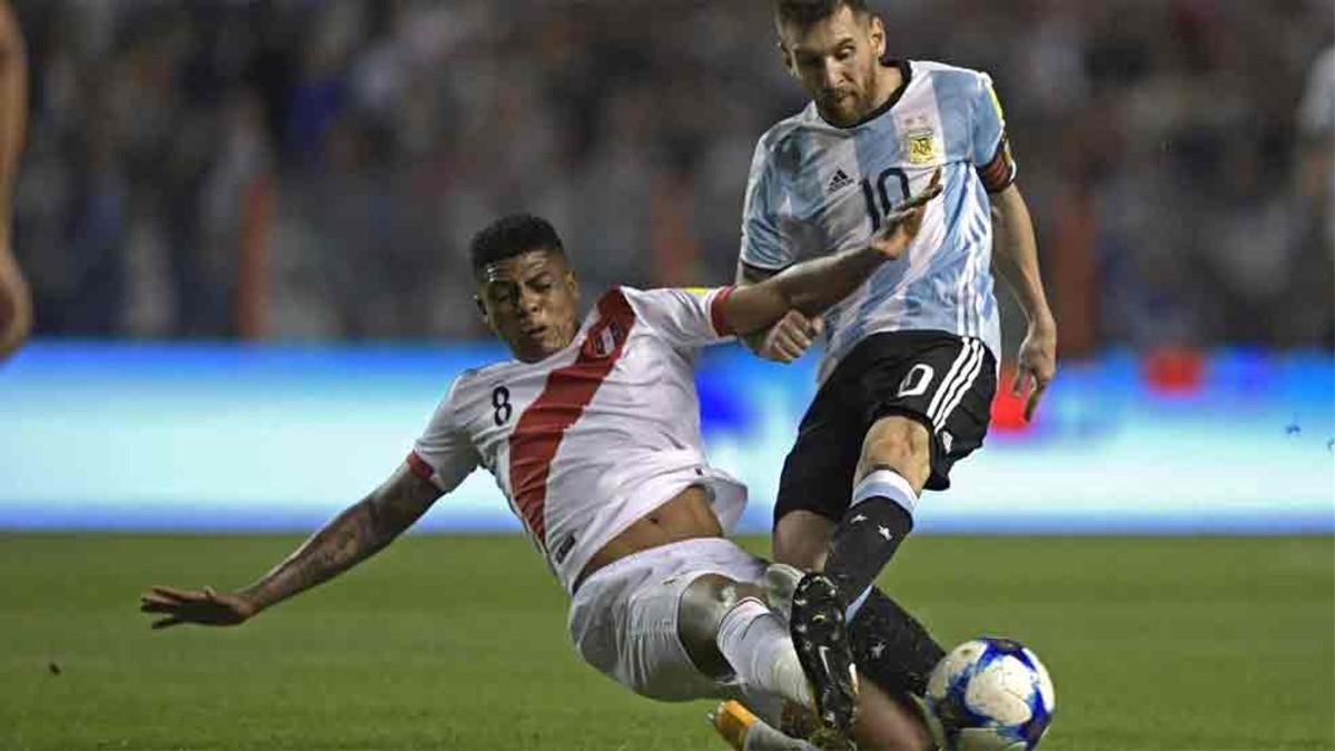 Wilder Cartagena, en un partido ante Argentina