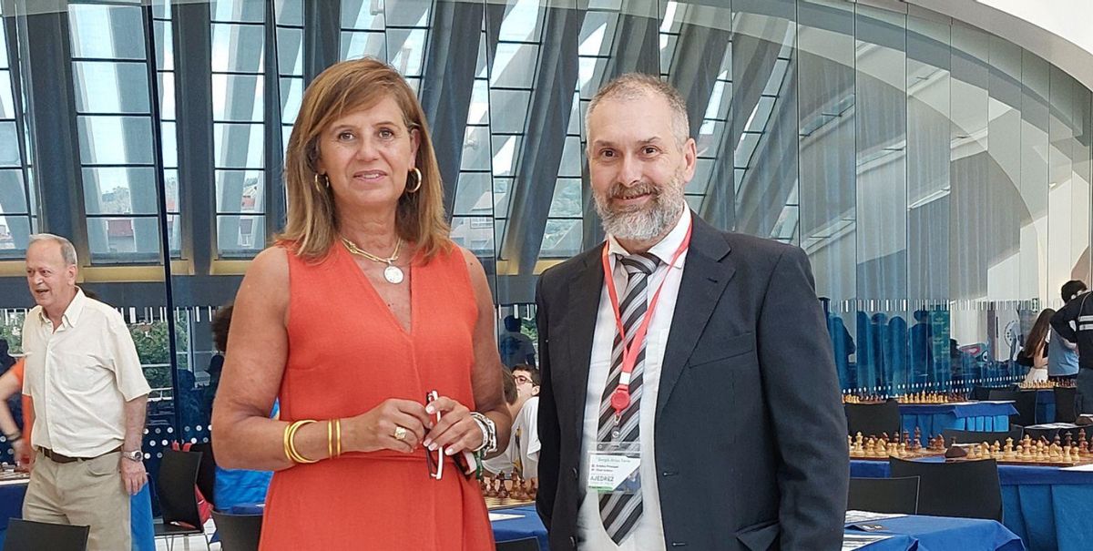 La concejala Conchita Méndez y Sergio Arias. | C. D. C.