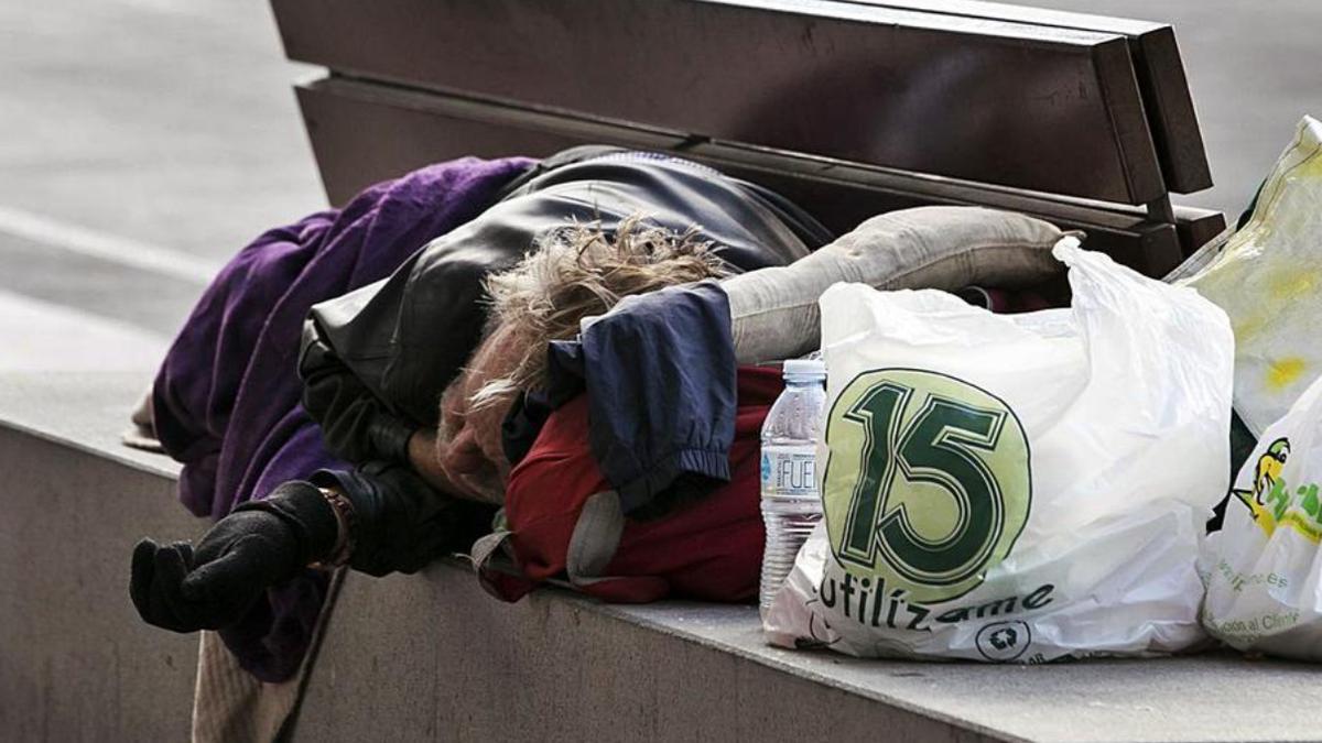 Una persona sin hogar, en una imagen de archivo.