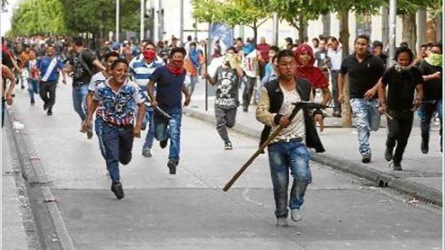 Batalla campal als carrers de Ciutat de Guatemala