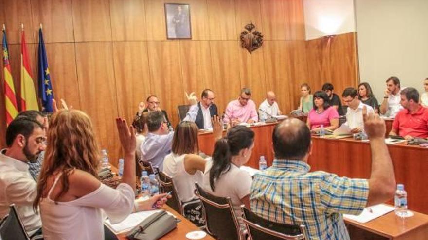 Hacienda señala a 10 municipios de la Vega Baja como morosos con sus proveedores