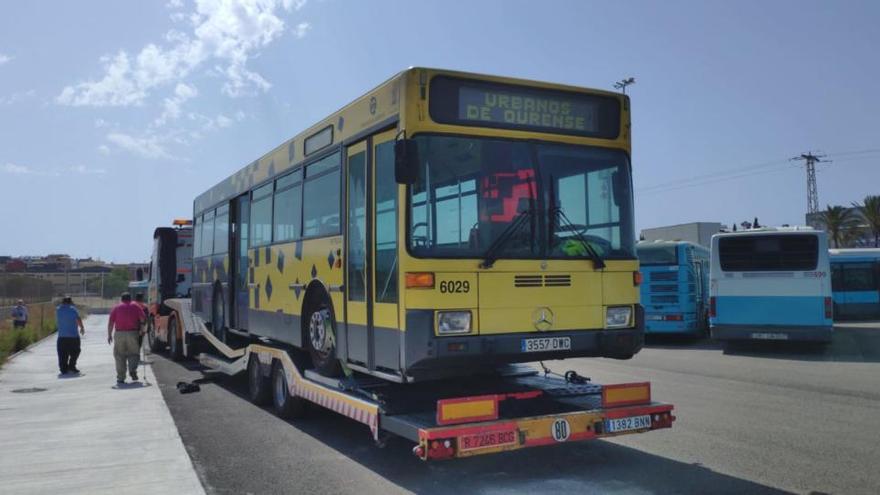 El autobús Mercedes 405 de 1991, a su llegada a Málaga.