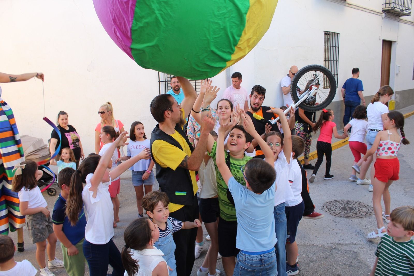 La Fiesta Calles en Flor de Cañete de las Torres en imágenes