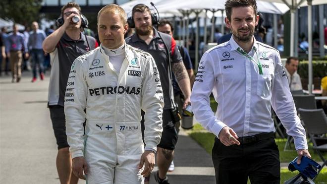Bottas sustituye al campeón Rosberg en Mercedes