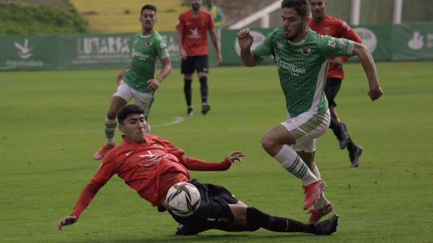 Montijo-Cacereño, duelo con el Emilio Macarro como actor principal