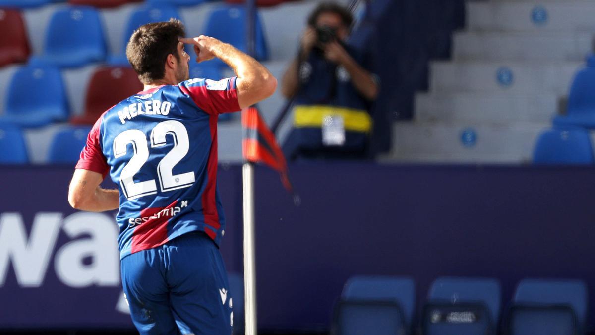 Melero celebra su gol al Elche