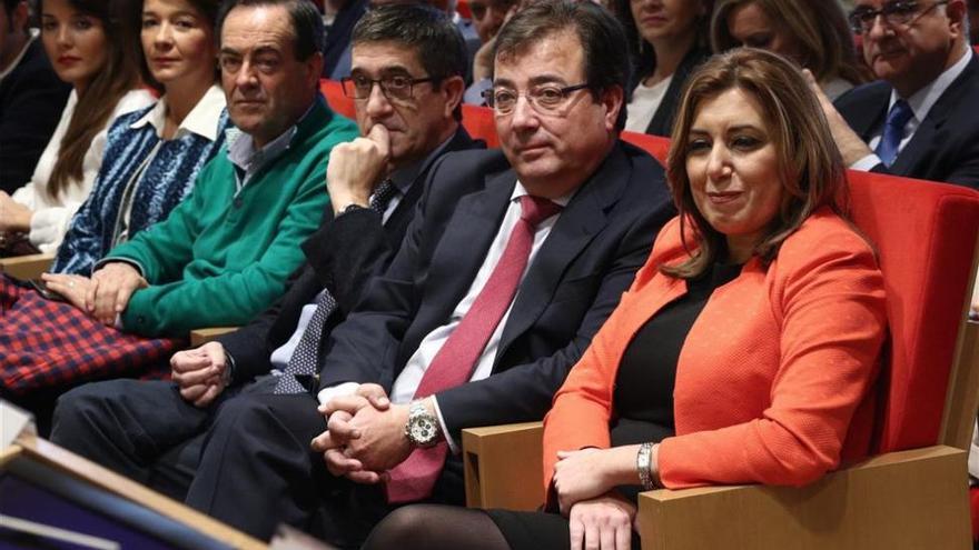 Un acto sobre Vara reúne a Díaz e Iceta por primera vez tras crisis PSOE-PSC