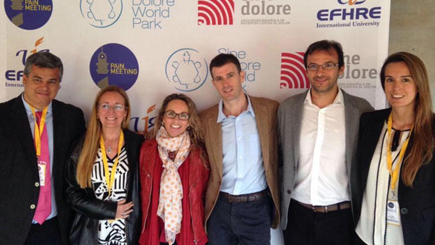 Los doctores Ricardo García, Montserrat Viñals, Ziortza Landaluze, Santiago Beltrán, Pedro Llinàs y Elsa González.