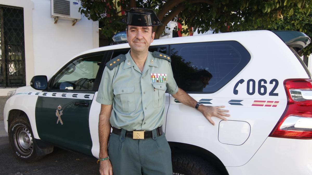 Juan Carretero, coronel de la Guardia Civil, en la Comandancia de Córdoba.