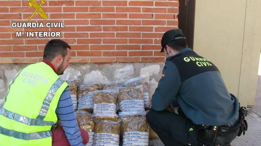 La Guardia Civil confisca 10 kilos de tabaco en Vinaròs