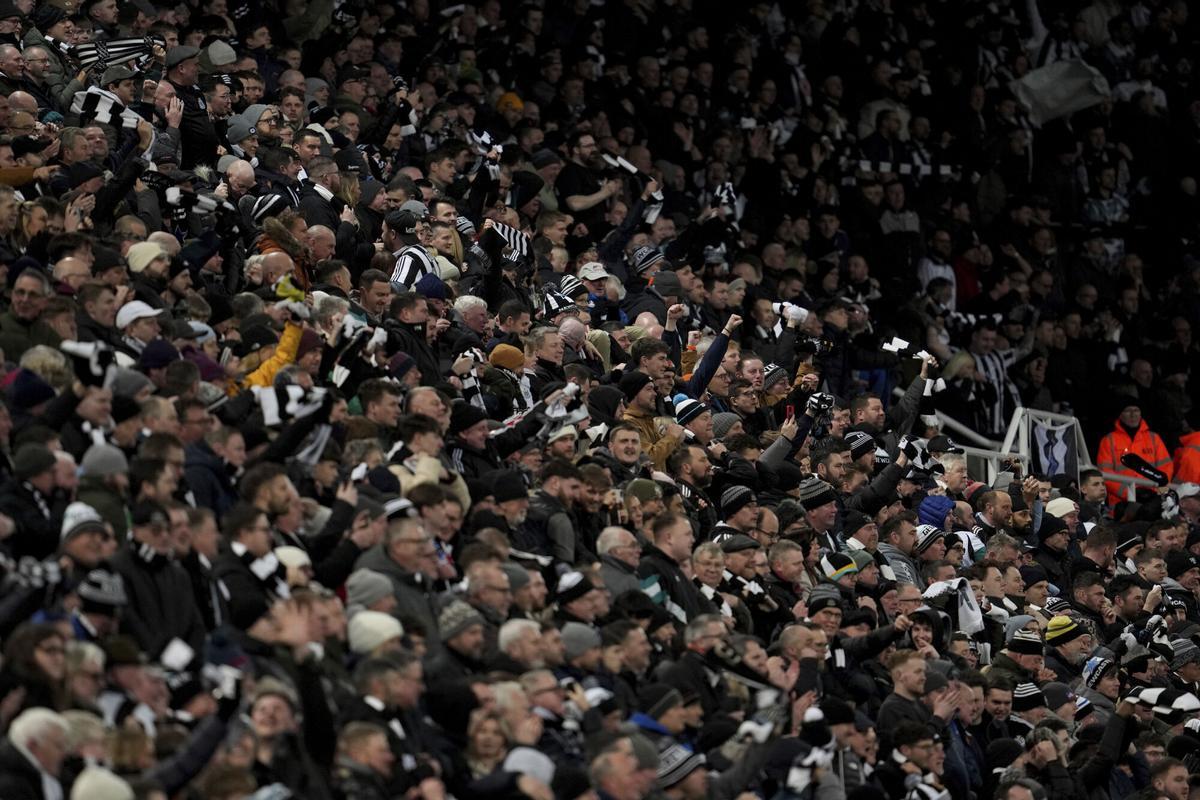Afición del Newcastle en el St. James's Park.