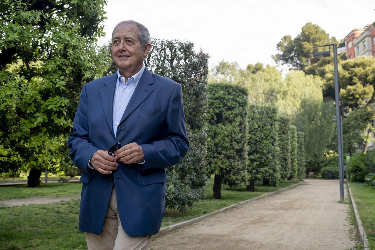 El exconseller Felip Puig fotografiado en los jardines del Turó Park para la sección de el Periódico ‘De la política, ¿se sale?’