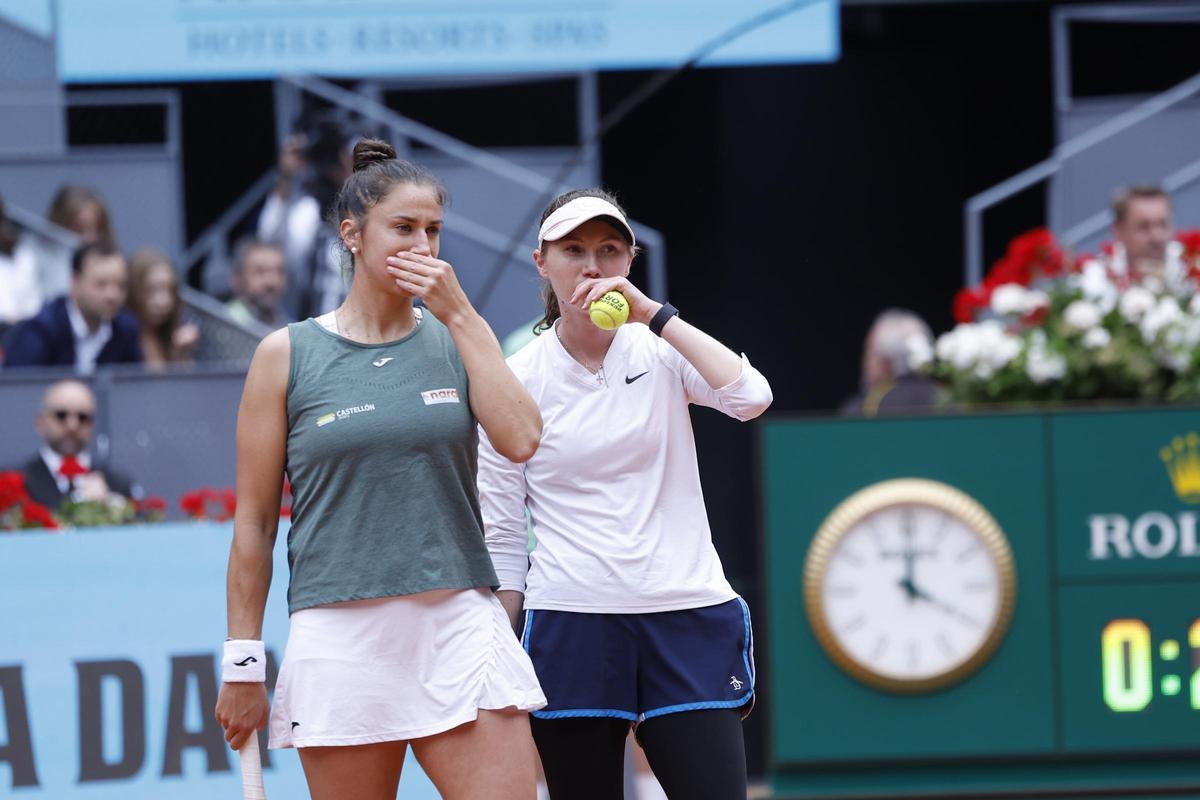 Las mejores imágenes de la final de dobles femenino del Mutua Madrid Open ganada por Sara Sorribes y Cristina Bucsa