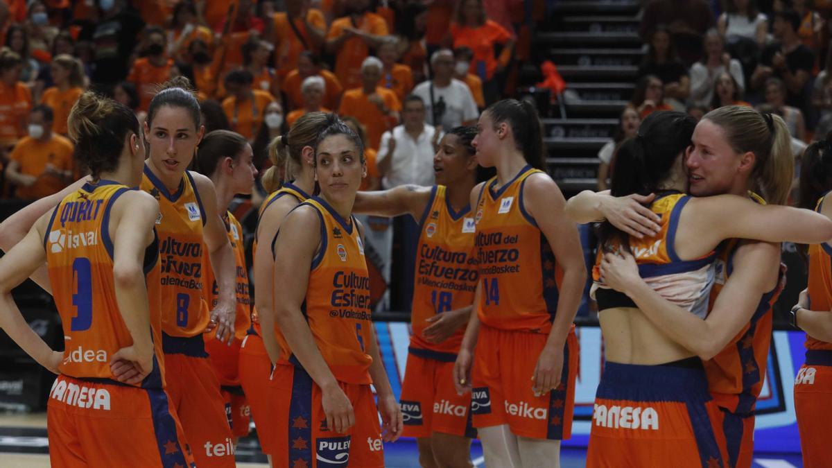 La temporada concluyó con el segundo partido de la final de la LF Endesa frente al Salamanca en La Fonteta