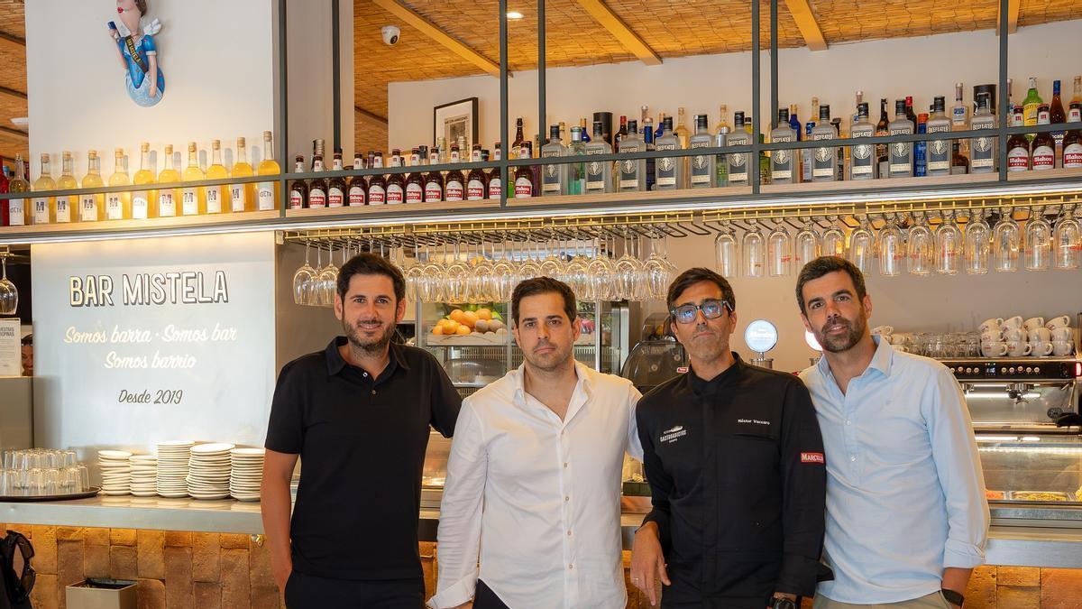 Los socios de Gastroadictos, Israel Baquero, Rafa Recuenco, Néstor Vaccaro y Juanjo Masip en Bar Mistela.