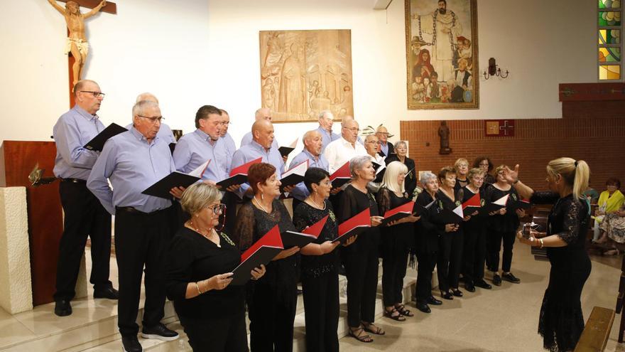 San Nicolás de Bari se llena de coros