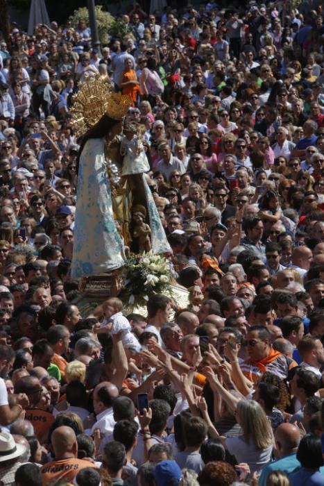 Día de la Virgen de los Desamparados: Traslado de la Mare de Déu