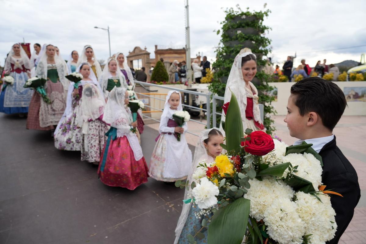 Ofrenda a la Mare de Déu del Lledó