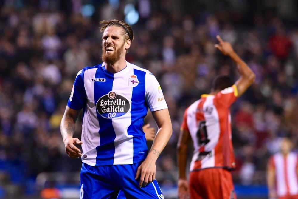 El Deportivo cae ante el Girona en Riazor