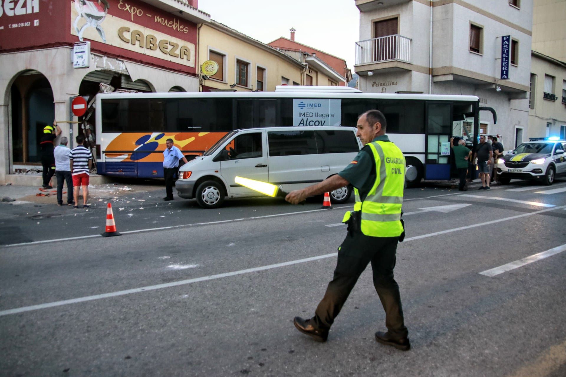 Fatídico accidente en Muro: muere un conductor de autobús tras ser arrollado por su propio vehículo