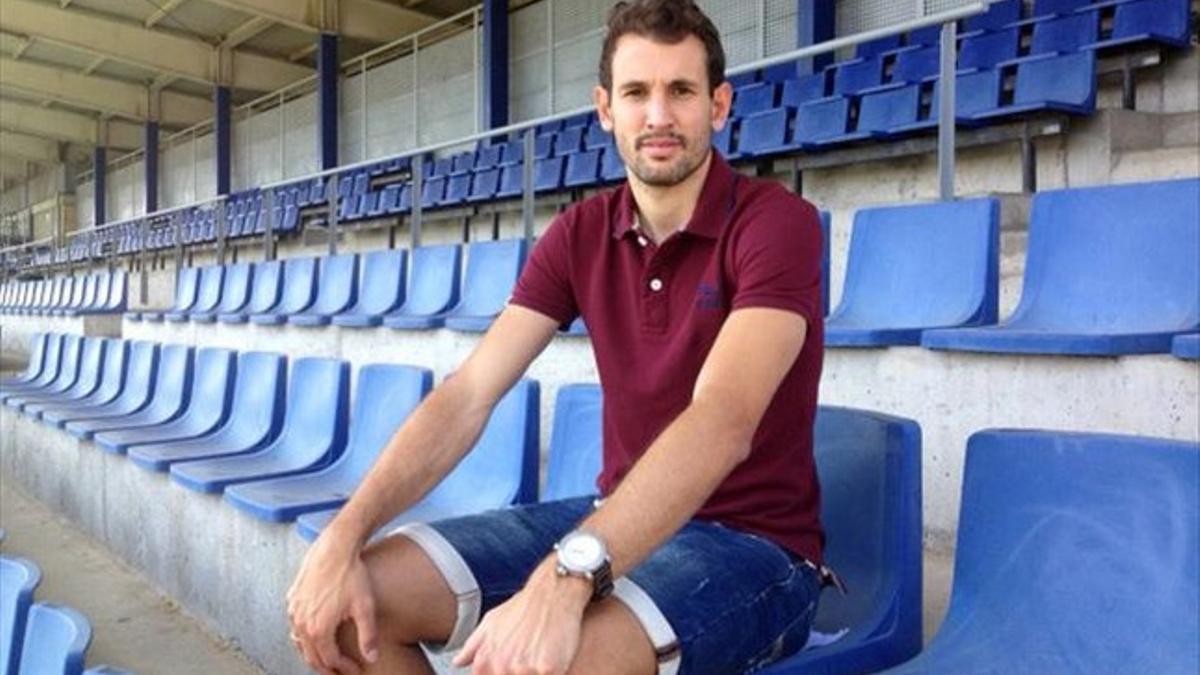 Stuani estuvo de visita en la Ciudad Deportiva Dani Jarque