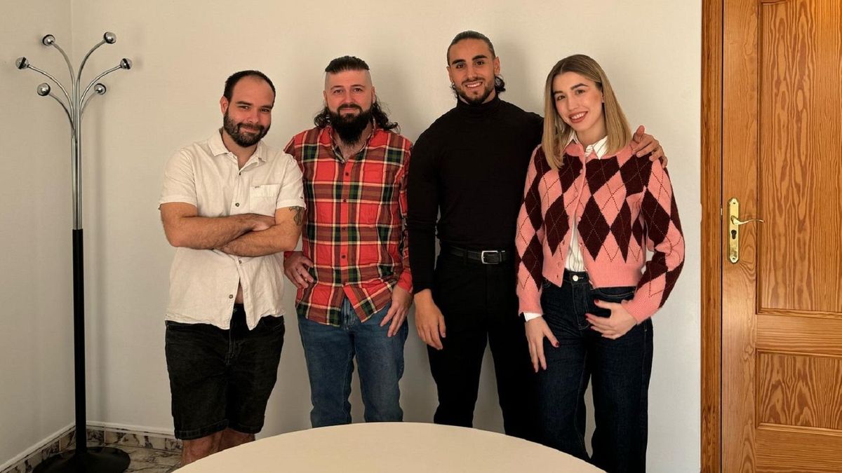 Carlos Sánchez, Jerónimo Gascón, José García y Lucía Conejero, creadores de la aplicación.