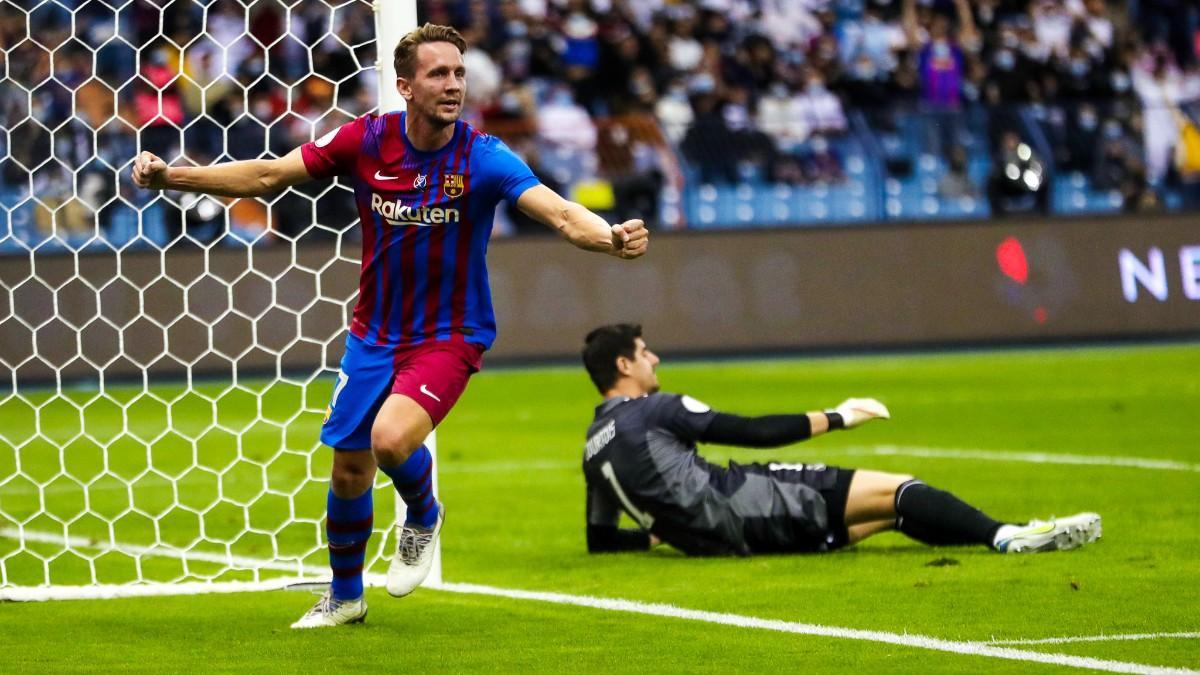 Luuk de Jong celebra su gol en la Supercopa