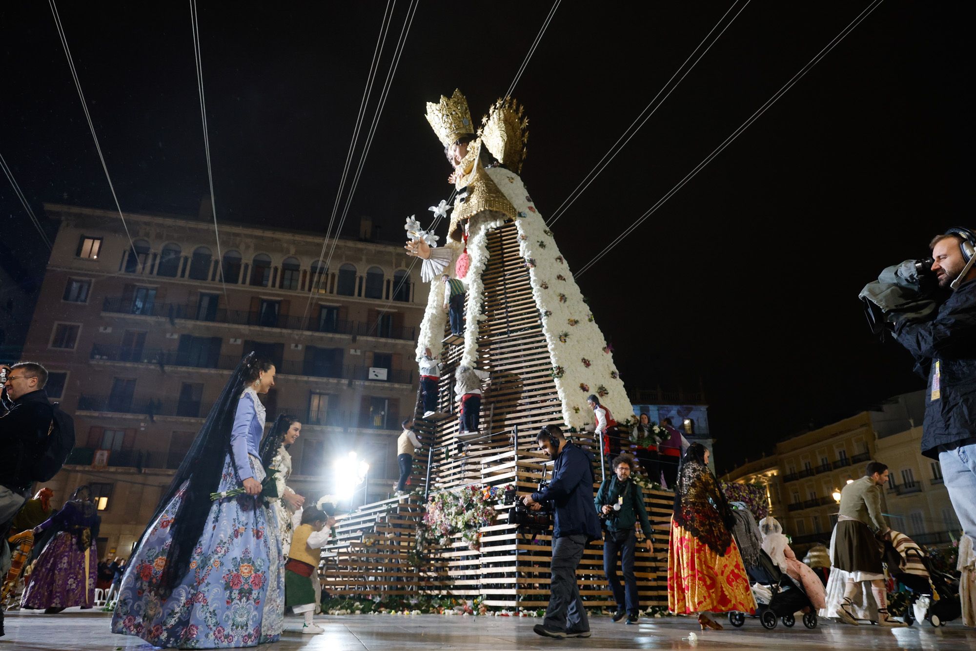 Todas las fotos de la Ofrenda del 17 de marzo por la calle de la Paz de 21:00 a 22:00 horas